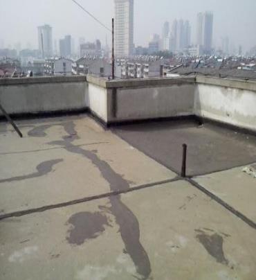德清漏水维修 楼顶漏水是什么原因，楼顶漏水维修方法是什么?